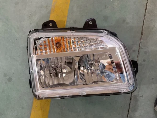 Kenworth T880 Headlights - Image 2